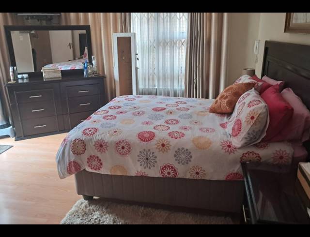 3 BEDROOM TOWNHOUSE FOR SALE IN NEW REDRUTH
